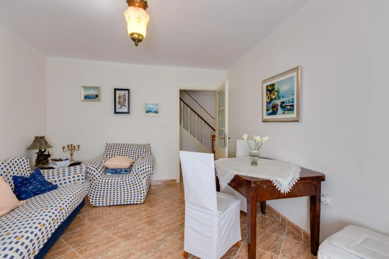 Casa vacanze Holiday House Juliette 100M From The Beach Nerezine Croazia