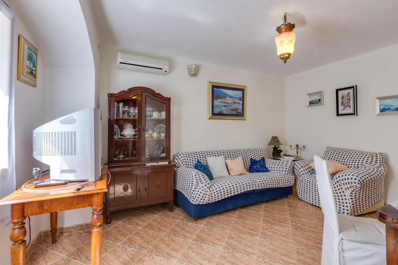 Holiday House Juliette 100M From The Beach Nerezine