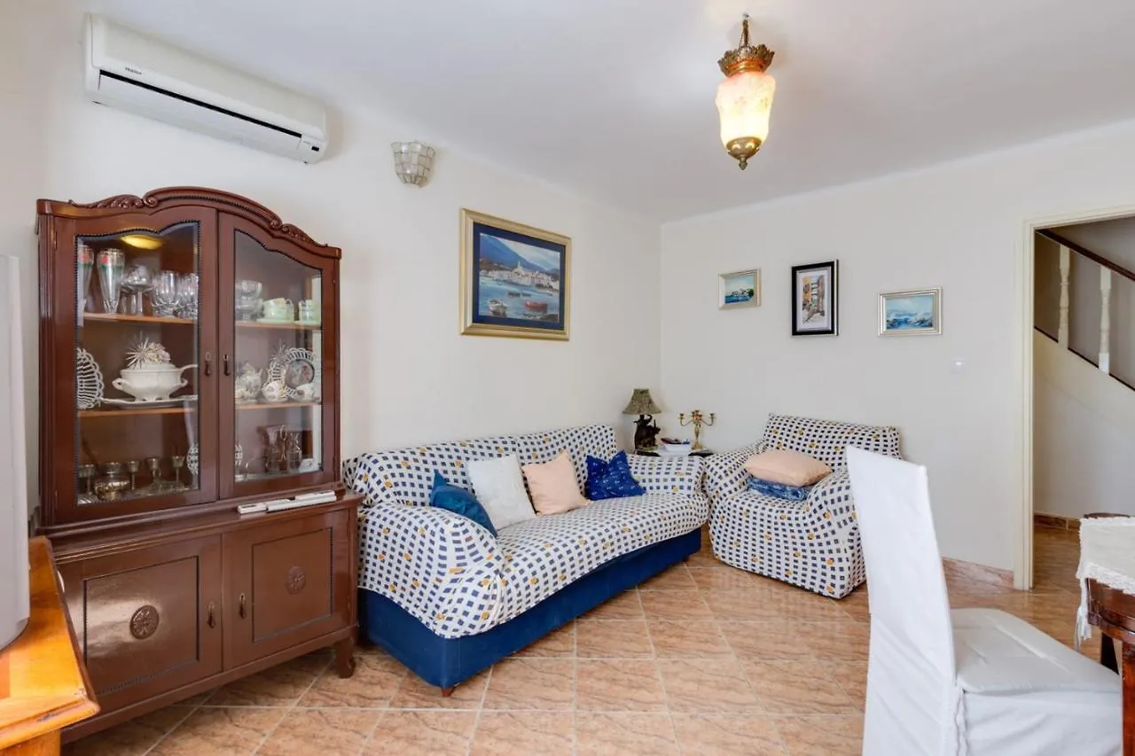 Holiday House Juliette 100M From The Beach Nerezine