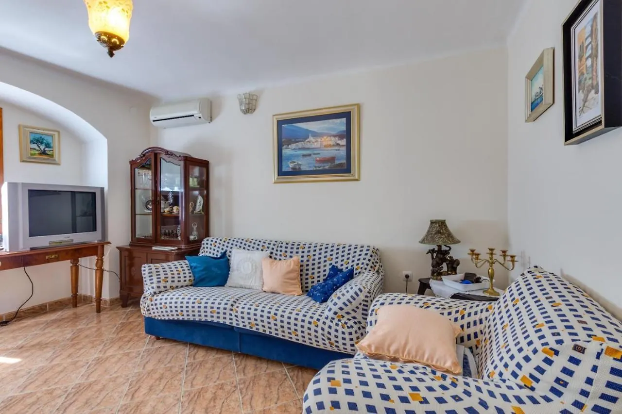 Holiday home Holiday House Juliette 100M From The Beach Nerezine